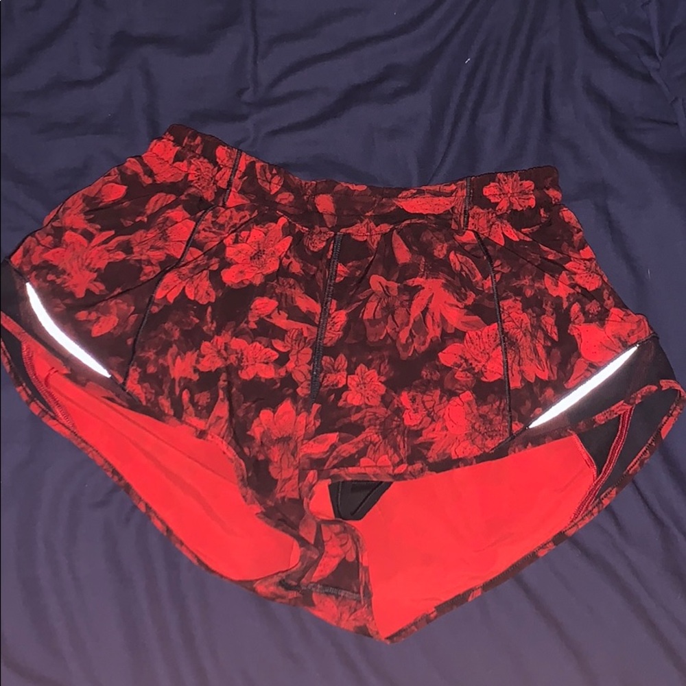 Lululemon hotty hot shorts
